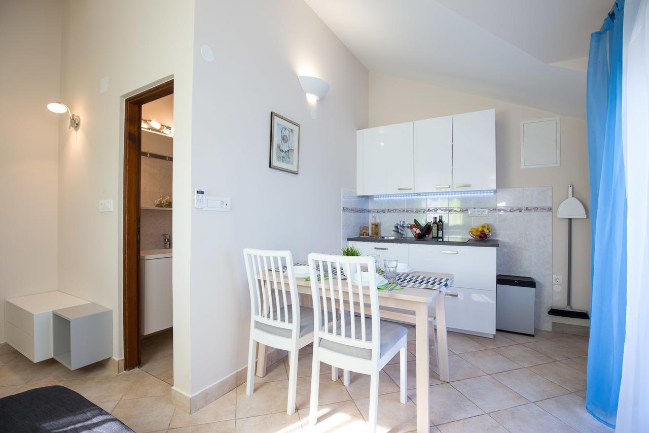 Apartments Tamaris Čižići Extérieur photo