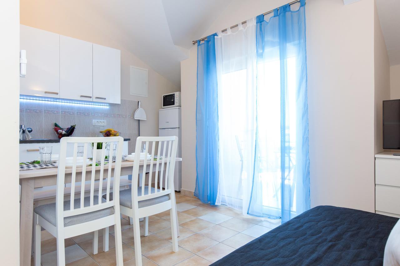 Apartments Tamaris Čižići Extérieur photo