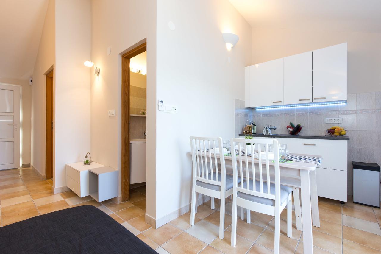 Apartments Tamaris Čižići Extérieur photo